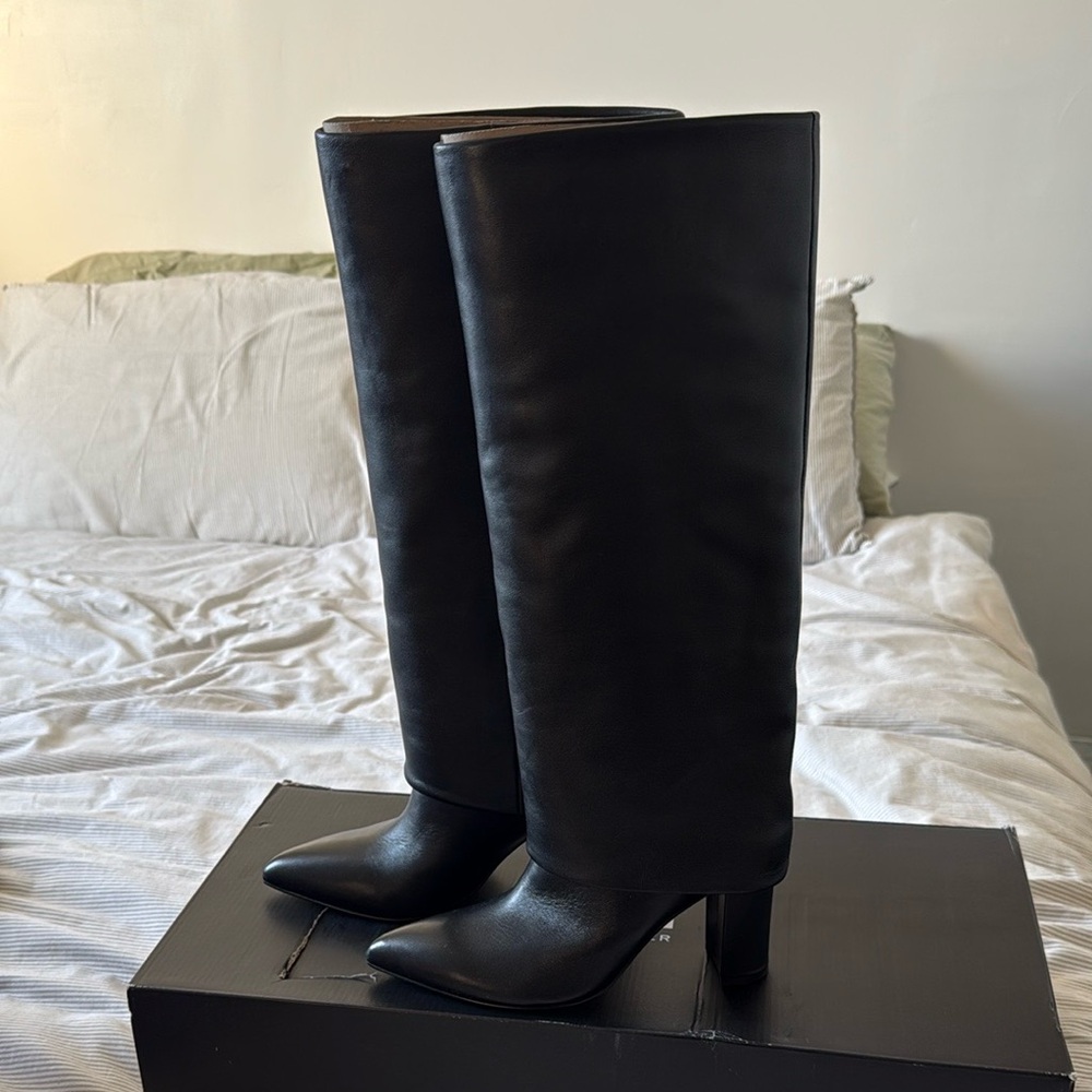 Leather Black Knee-High Women's Boots